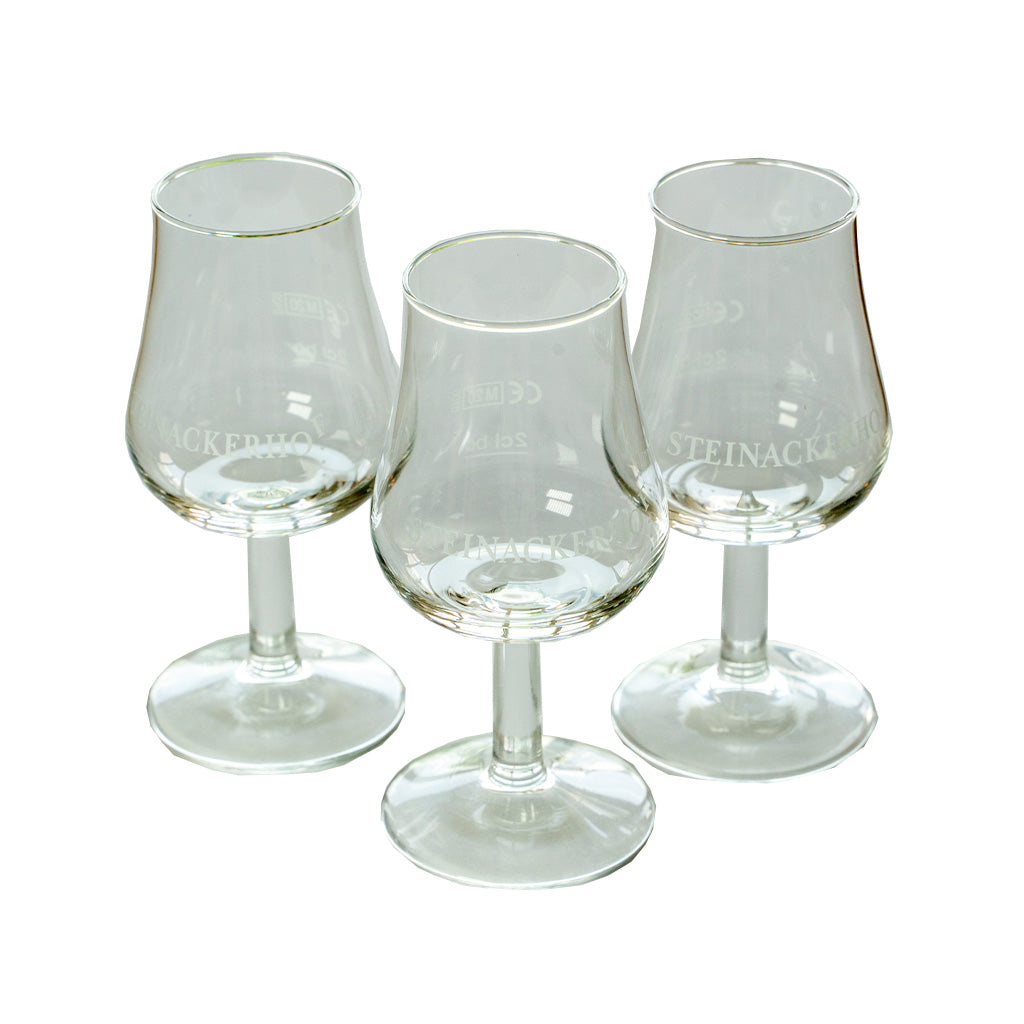 Steinackerhof Kelchglas mit Stiel